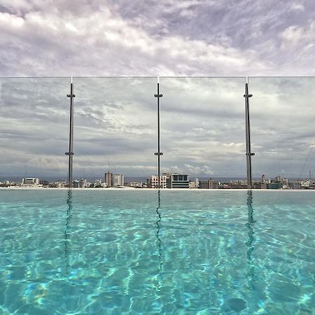 Отель Courtyard By Marriott Santo Domingo Piantini Экстерьер фото