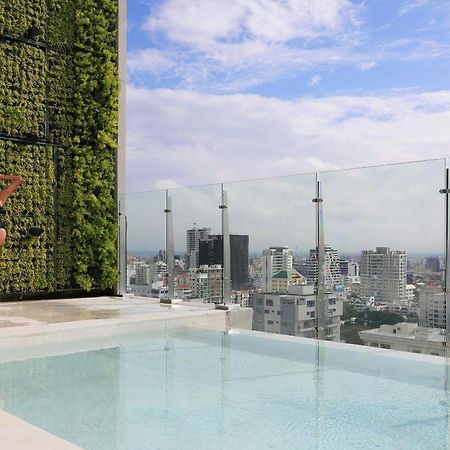 Отель Courtyard By Marriott Santo Domingo Piantini Экстерьер фото