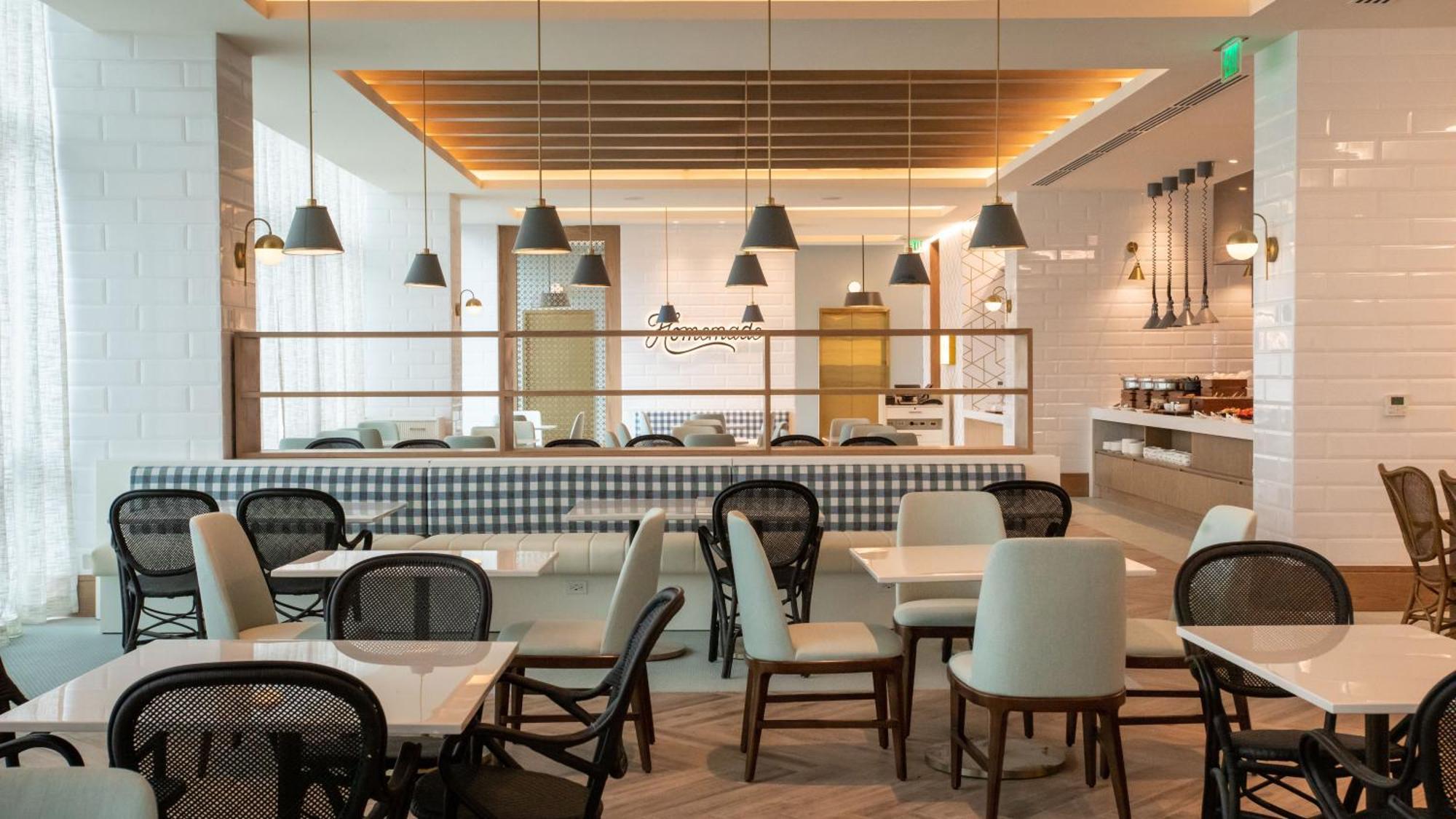 Отель Courtyard By Marriott Santo Domingo Piantini Экстерьер фото