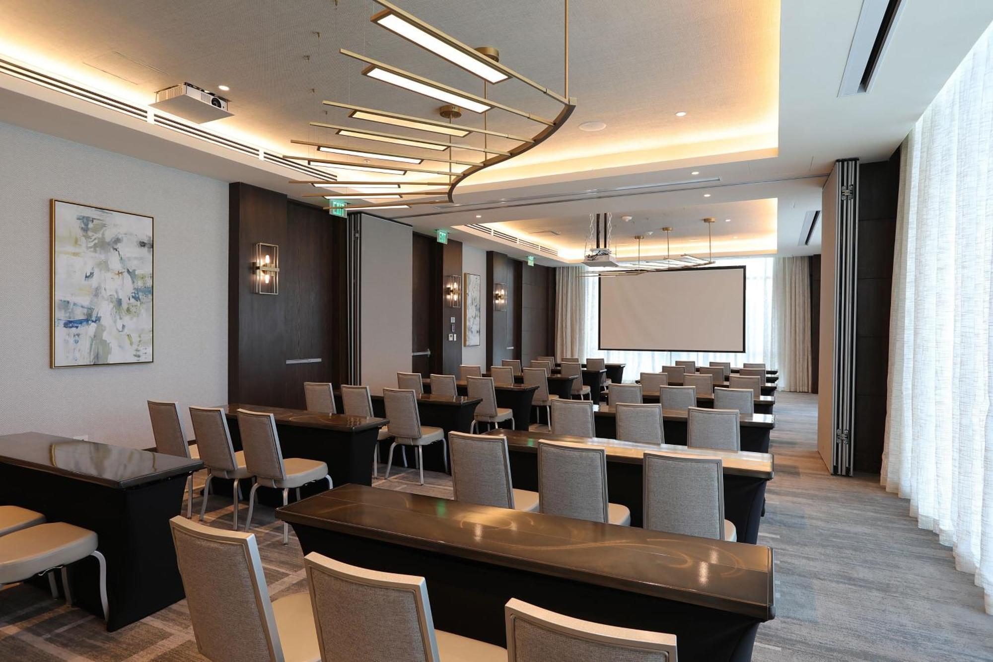 Отель Courtyard By Marriott Santo Domingo Piantini Экстерьер фото