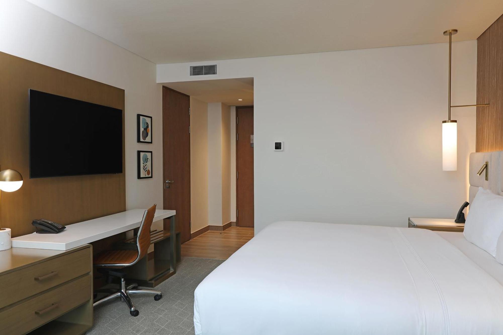 Отель Courtyard By Marriott Santo Domingo Piantini Экстерьер фото
